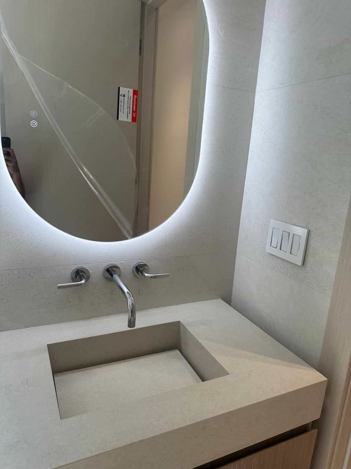 Before and after of a Bathroom remodeling by a plumber in Sweetwater
